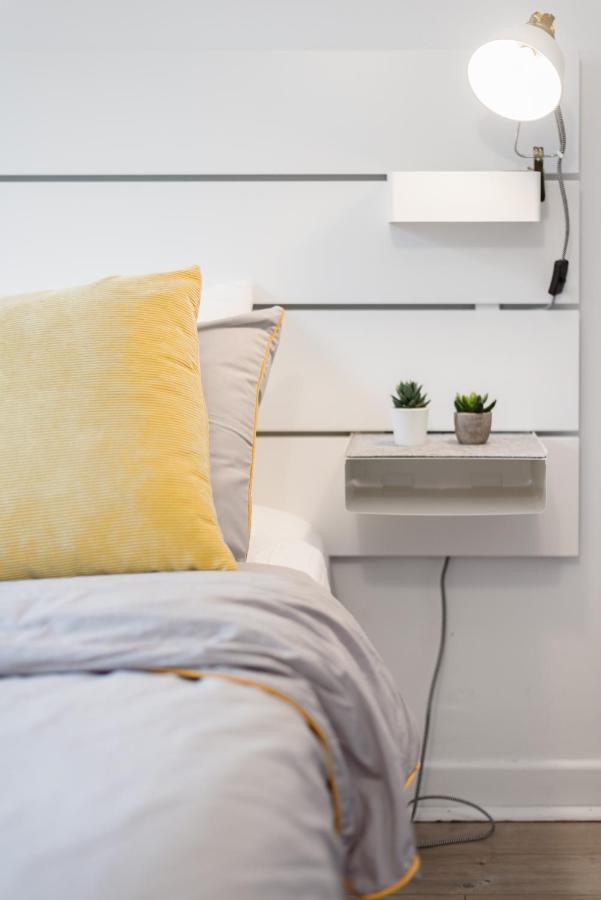 Apartments Near Montreal Olympic Park Экстерьер фото